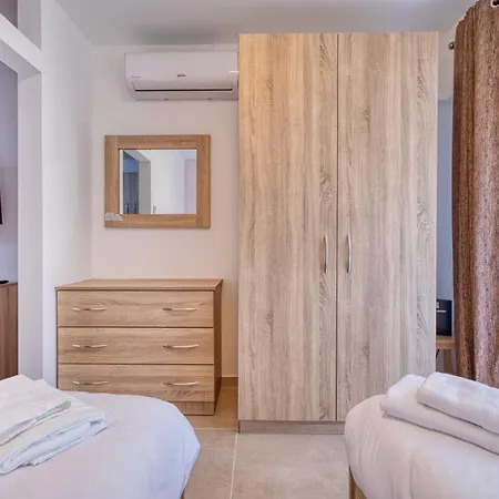 דירה New! Modern In Malta By Sf Homes *